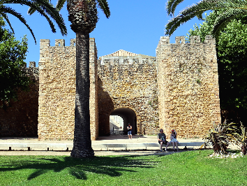 Governors Castle (Castelo dos Governadores)
